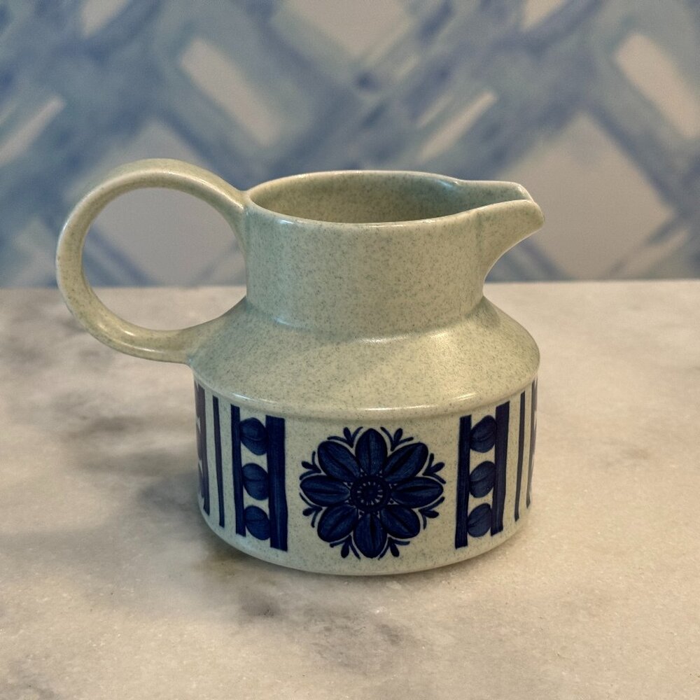 Midwinter Stonehenge Dahlia Creamer & Sugar Set